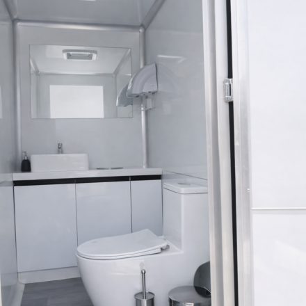 arriendo baño, estacion de mujeres